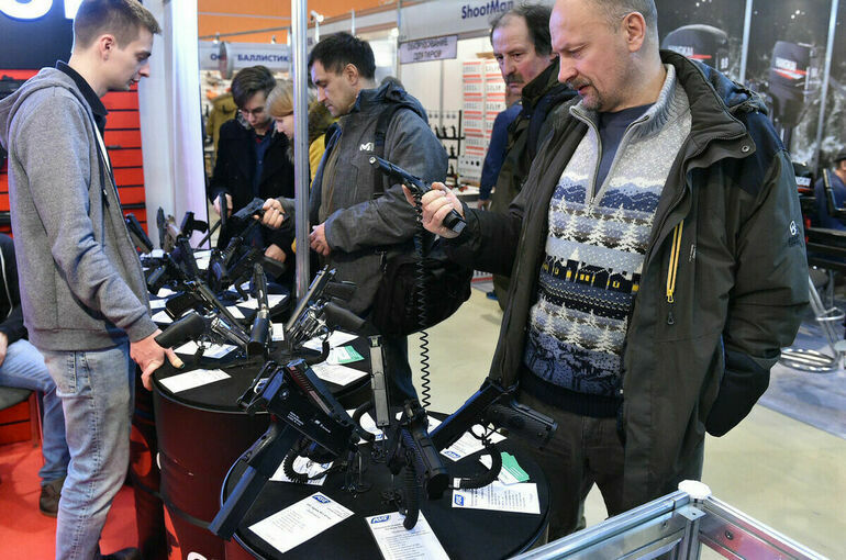 Основания для отказа в приобретении оружия предлагают расширить