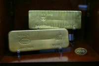 Сенаторы одобрили поправки по освобождению от НДС продаж золота в слитках  
