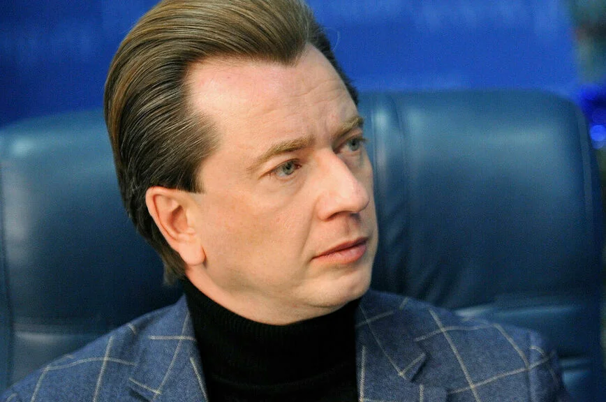 Владимир Бурматов