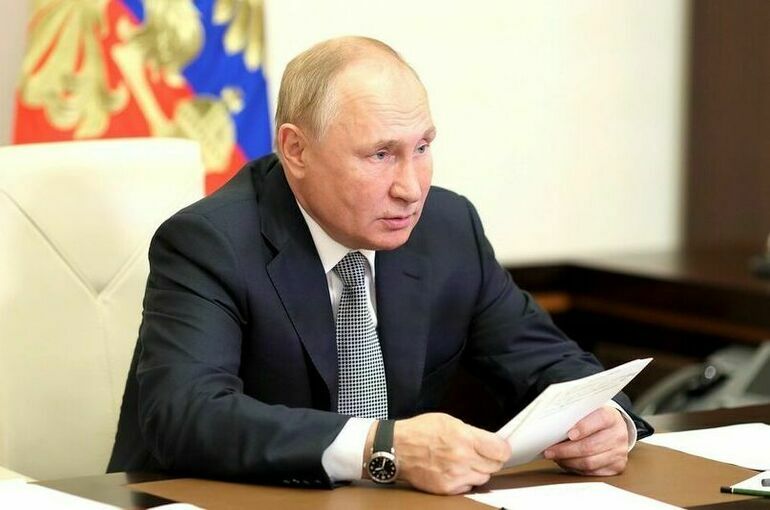 Путин заявил о важности контроля за качеством выпускаемых в РФ вооружений