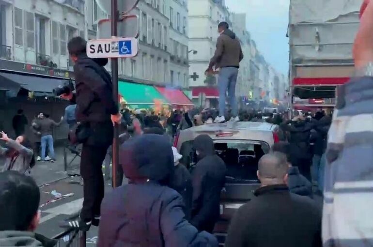  В Париже вышедшие на акцию протеста курды устроили беспорядки