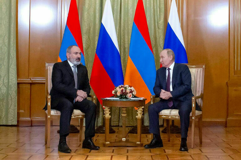 Путин и Пашинян проводят двусторонние переговоры в Санкт-Петербурге