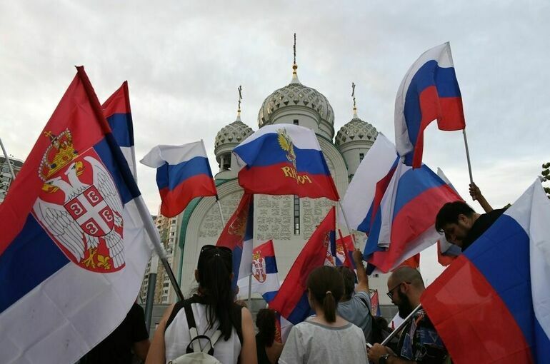 Сербский парламент рассмотрит резолюцию в поддержку России