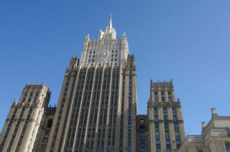 В МИД предупредили о непредсказуемых последствиях из-за раздачи НАТО цифрового оружия Украине