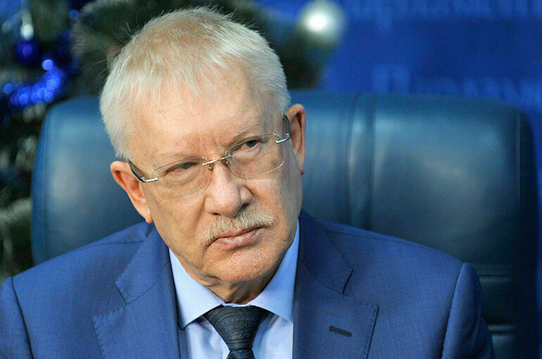 Морозов объяснил, почему в Госдуме стало больше депутатов без научных степеней