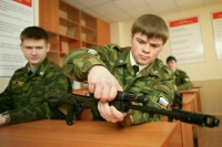 В 2023 году в вузах России введут основы военной подготовки