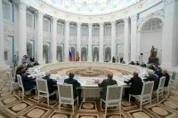 Путин не планирует встречаться с лидерами парламентских фракций в феврале