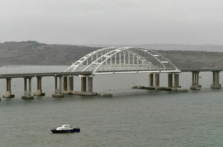 Автодорожную часть Крымского моста закроют 14 января из-за ремонта