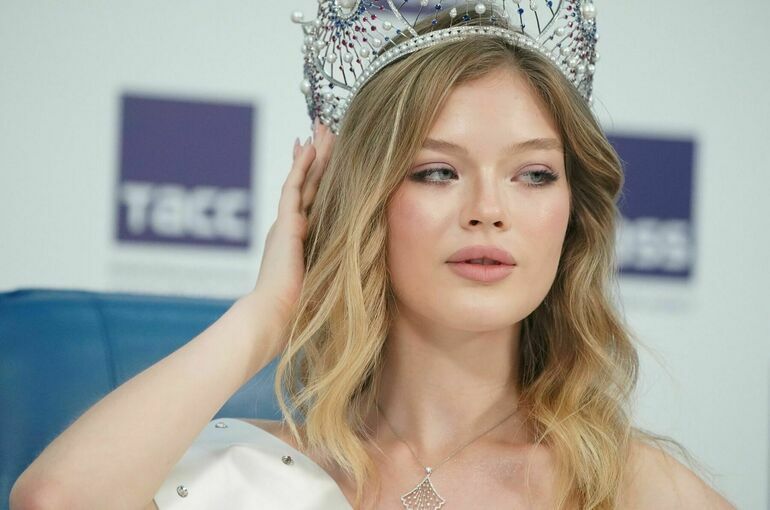 Россиянка Анна Линникова вышла в полуфинал конкурса «Мисс Вселенная»