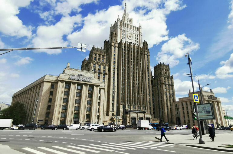 В МИД назвали фейком новую статью New York Times о «событиях в Буче»