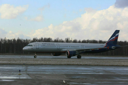 Самолет из Красноярска не вылетел на Пхукет из-за пьяного дебошира
