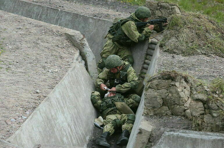 Песков объяснил необходимость увеличения численности российской армии