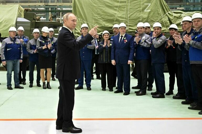 Путин заявил о росте производства и потребностей армии в боевой технике