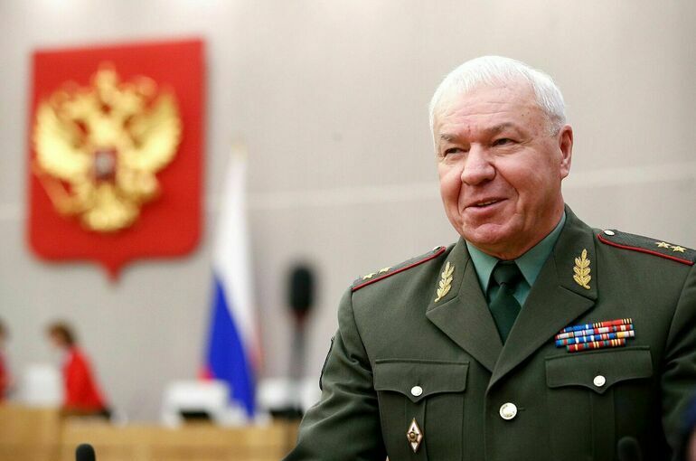 Генерал Соболев допустил бороды в армии после критики Кадырова