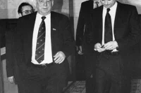 Геннадий Райков и Владислав Сурков в Государственной Думе, 2000 г. Фото Игря Флиса.