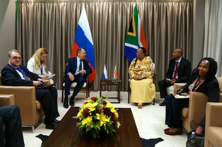 Лавров: Россия поддержит планы ЮАР в БРИКС