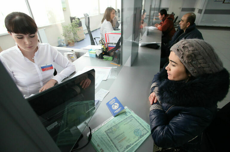 Паспортно-визовый сервис хотят активнее привлекать к работе с мигрантами