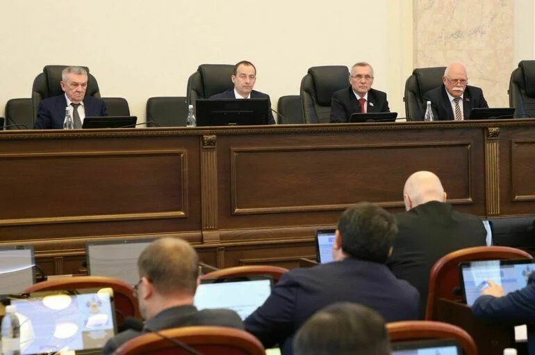 Депутаты Кубани направят в Госдуму положительный отзыв на проект федерального закона о занятости населения