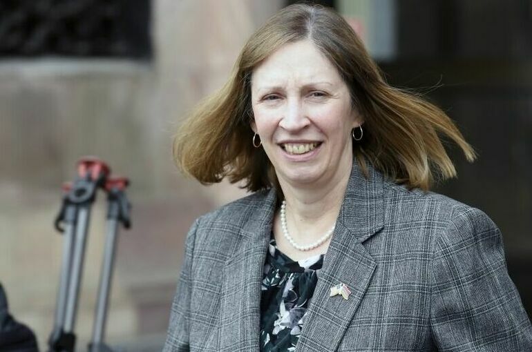 Нового посла США в России Линн Трейси встретили в Москве протестами