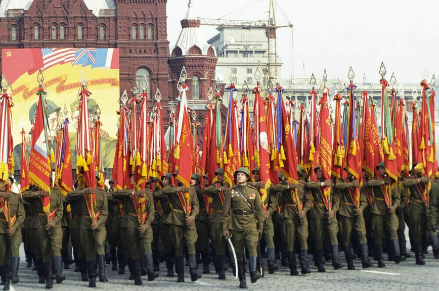 Парад на Красной площади в честь 50-летия Победы, 1995 год.