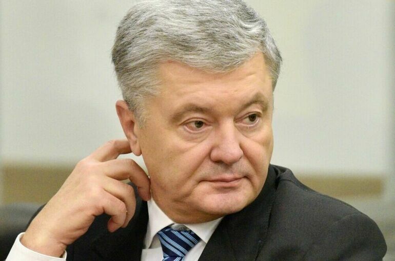 Порошенко: Минские соглашения дали Киеву 8 лет для строительства армии