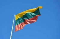 Президент Литвы призвал передать Киеву истребители и дальнобойные ракеты