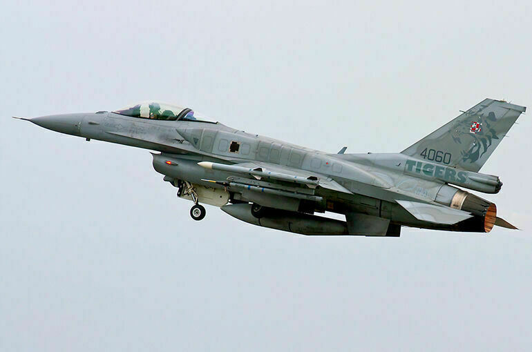 В Минобороны Польши сообщили, что не обсуждают передачу истребителей F-16 Украине
