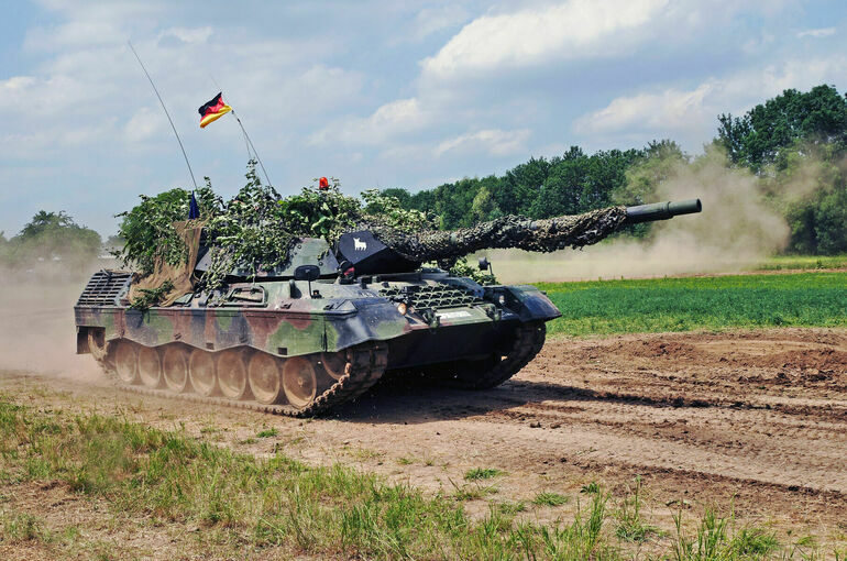 Польша начала переобучать военных Украины на танки Leopard