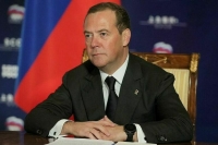 Медведев заявил, что США могли бы завершить конфликт на Украине щелчком пальца