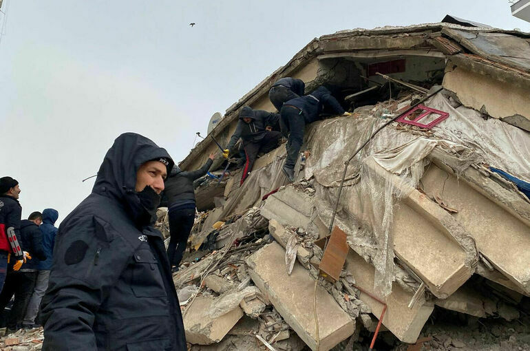 Посольство России в Анкаре не получало обращений от россиян из-за землетрясения