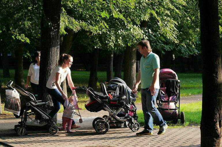В Госдуму внесен законопроект об отсрочке от мобилизации для отцов троих детей