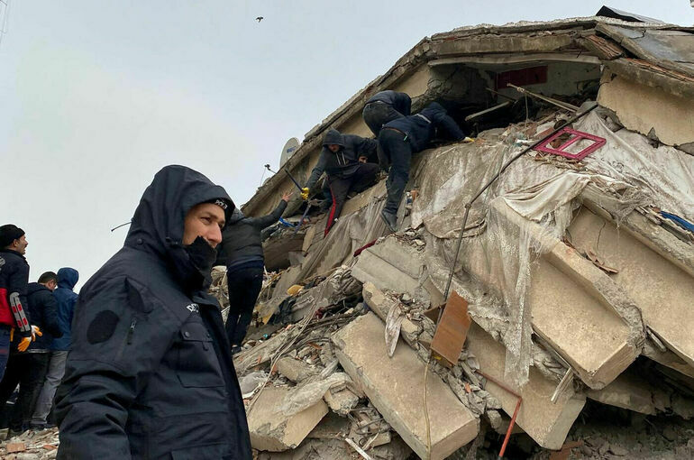 Число жертв землетрясения в Сирии увеличилось до 812 человек