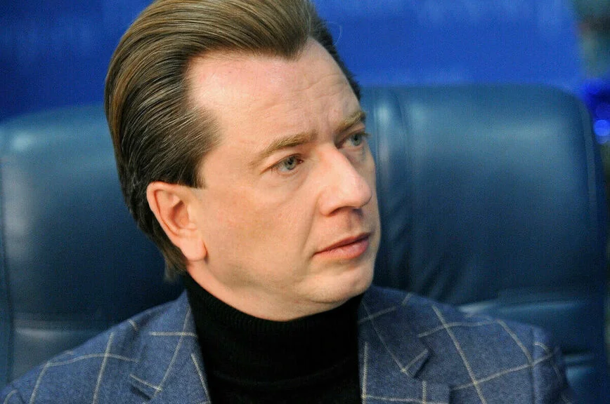 Владимир Бурматов