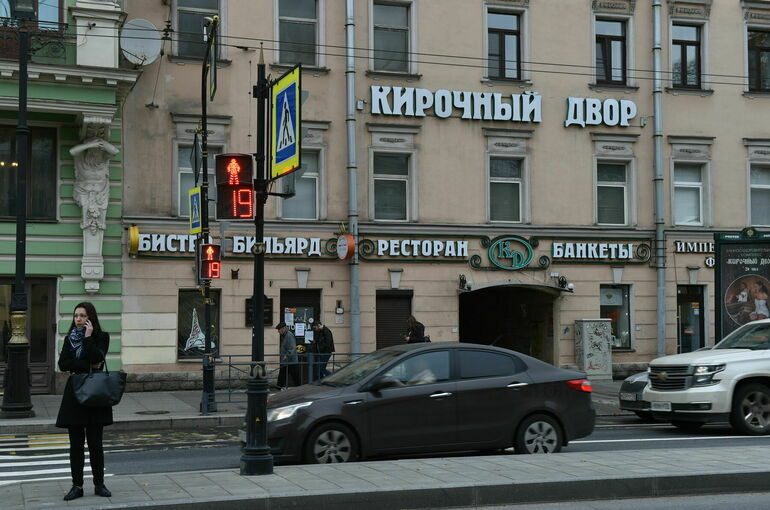 Платная парковка в Петроградском районе Петербурга заработает с 1 июля
