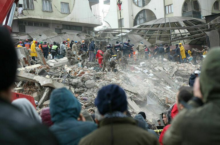 Число погибших из-за землетрясения в Турции увеличилось до 31 974 
