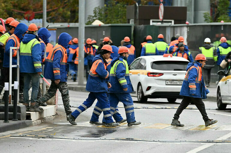 Проект по привлечению граждан Узбекистана на стройки предложили приостановить