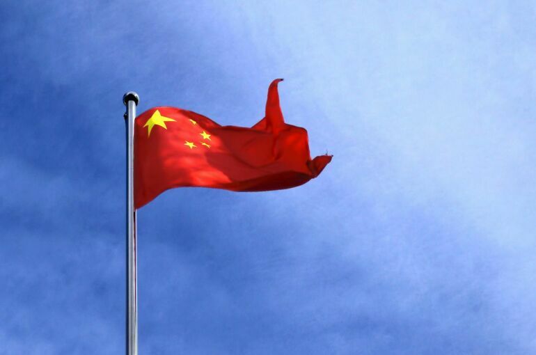 В Китае пообещали принять контрмеры на санкции США из-за аэростата