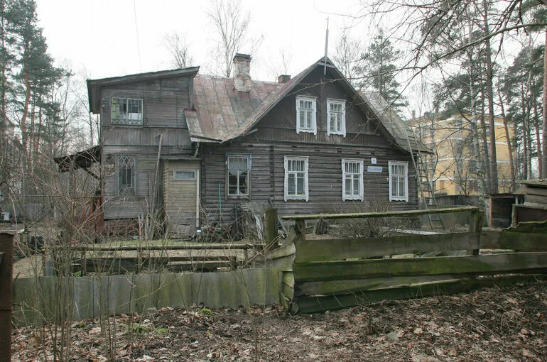 В Генпрокуратуре признали небезопасными 90 процентов заброшенных зданий
