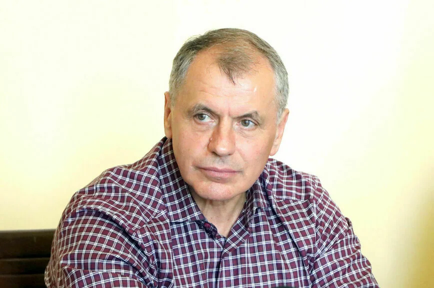 Владимир Константинов
