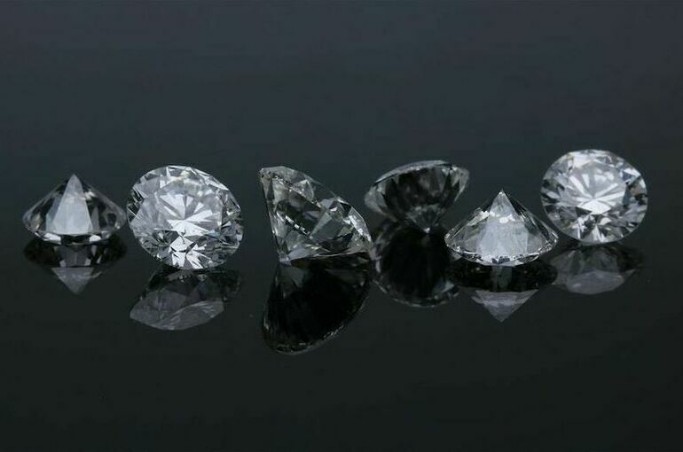 СМИ сообщили, что Запад обсуждает механизм отслеживания алмазов из России