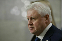 Миронов заявил, что показательный визит Байдена в Киев не поможет Зеленскому