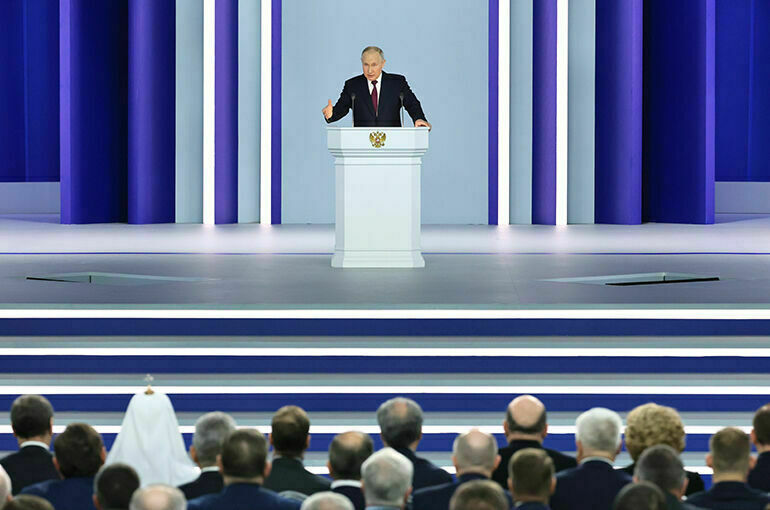 Президент: Ядерные арсеналы стран НАТО направлены против России