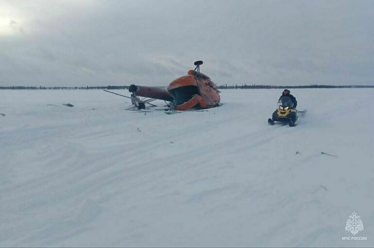 В Мурманске возле аэропорта разбился вертолет