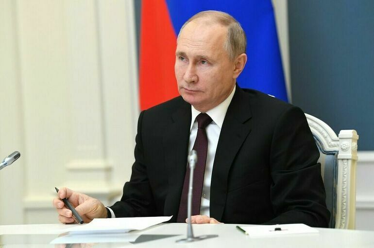 Путин получает доклады силовиков о ситуации в Брянской области