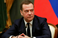 Медведев заявил, что передача НАТО самолетов Киеву означала бы вступление в войну