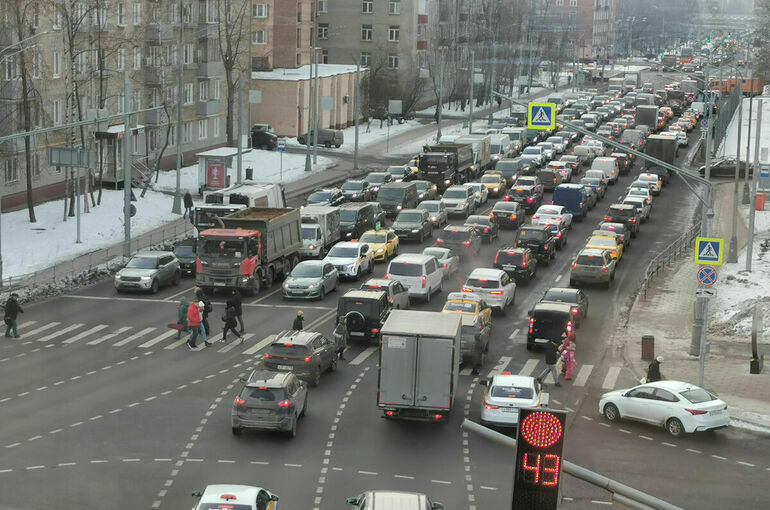Россияне стали брать меньше кредитов на автомобили