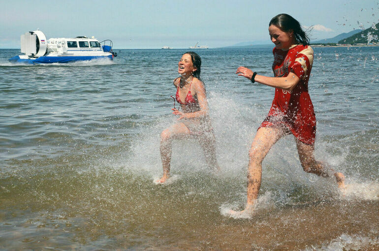 Детские лагеря установят особый режим на своих пляжах