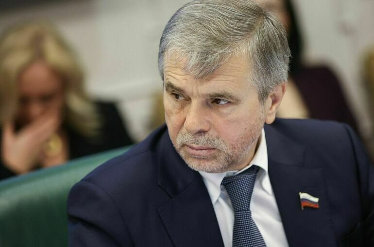 Хамчиев: Производство российских лекарственных растений важно и перспективно