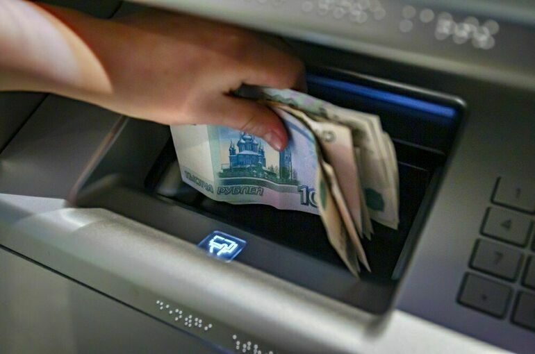 Банки обяжут возвращать украденные мошенниками деньги
