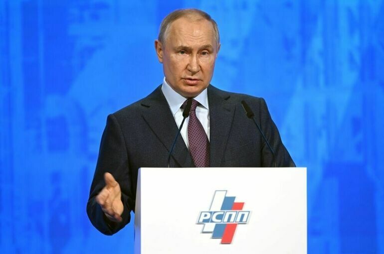 Путин предложил крупным компаниям отчитываться о социальных проектах